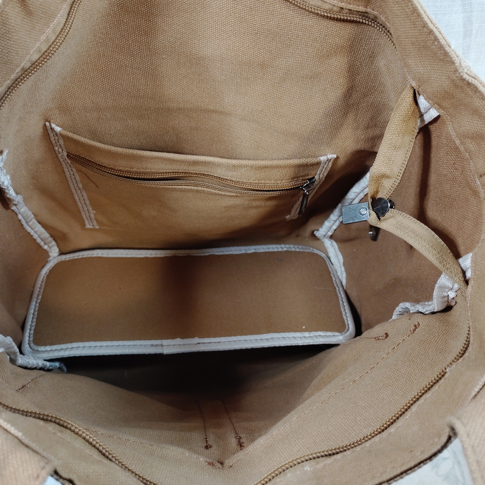 Elegant Brown Tote Bag - Picture 3 of 4